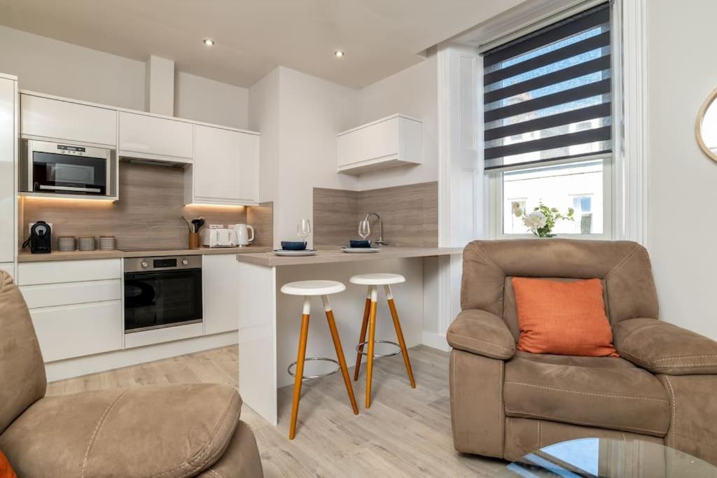 Apartamento West End @ Netflix @ Newly Built Aberdeen Exterior foto